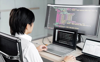 北海 api php源码,下载的php源码怎么运行呢？